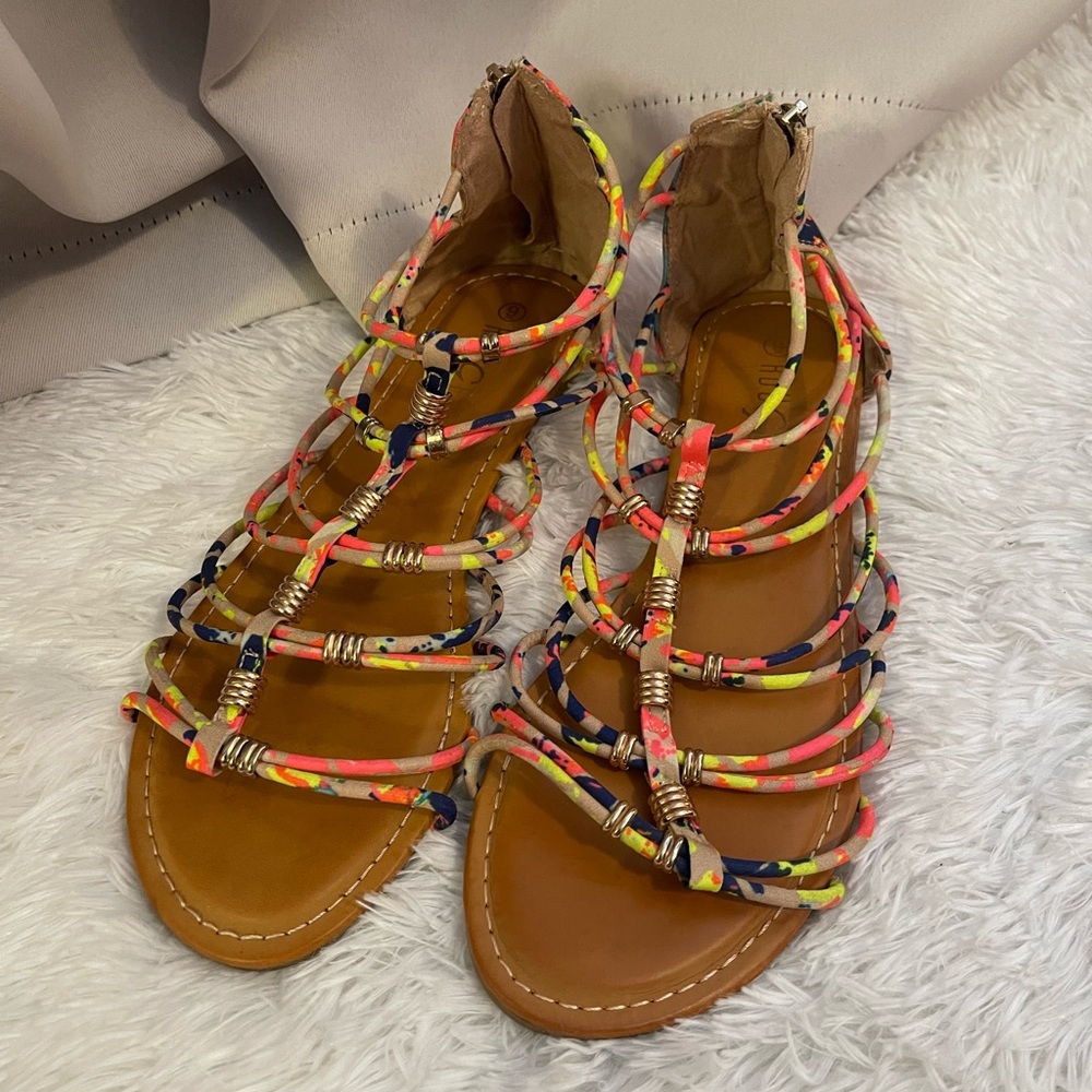 Sandal